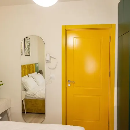 Appartamento Three Doors Apartments, Papaya 1-bedroom Tirana