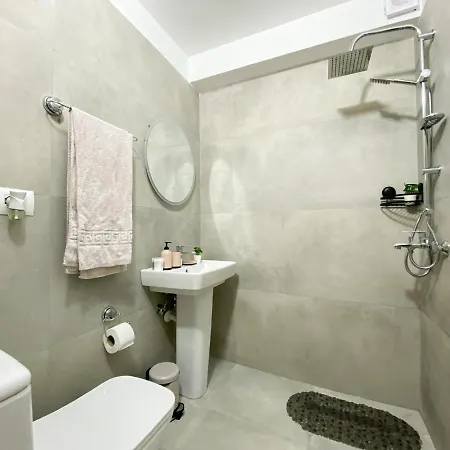 Three Doors Apartments, Papaya 1-bedroom * Tirana