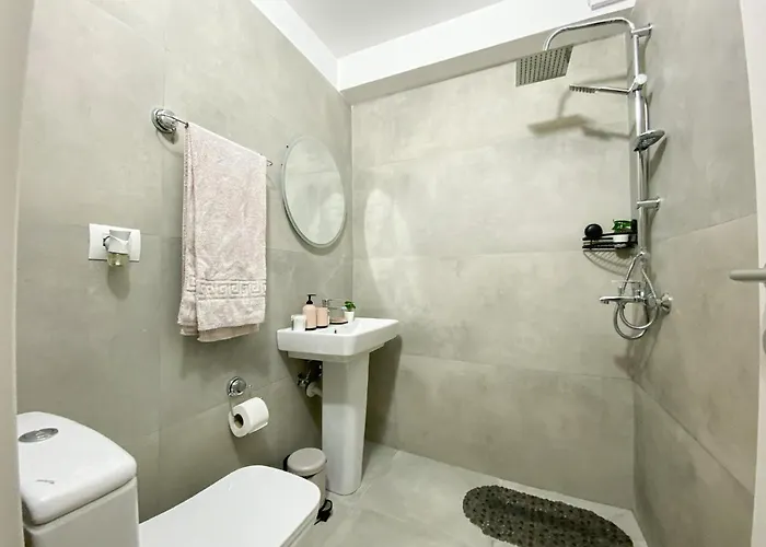 Three Doors Apartments, Papaya 1-bedroom * Tirana